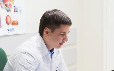 Доктор Антон Валерьевич Капустянский в прямом эфире ответил на самые популярные вопросы о детском зрении.